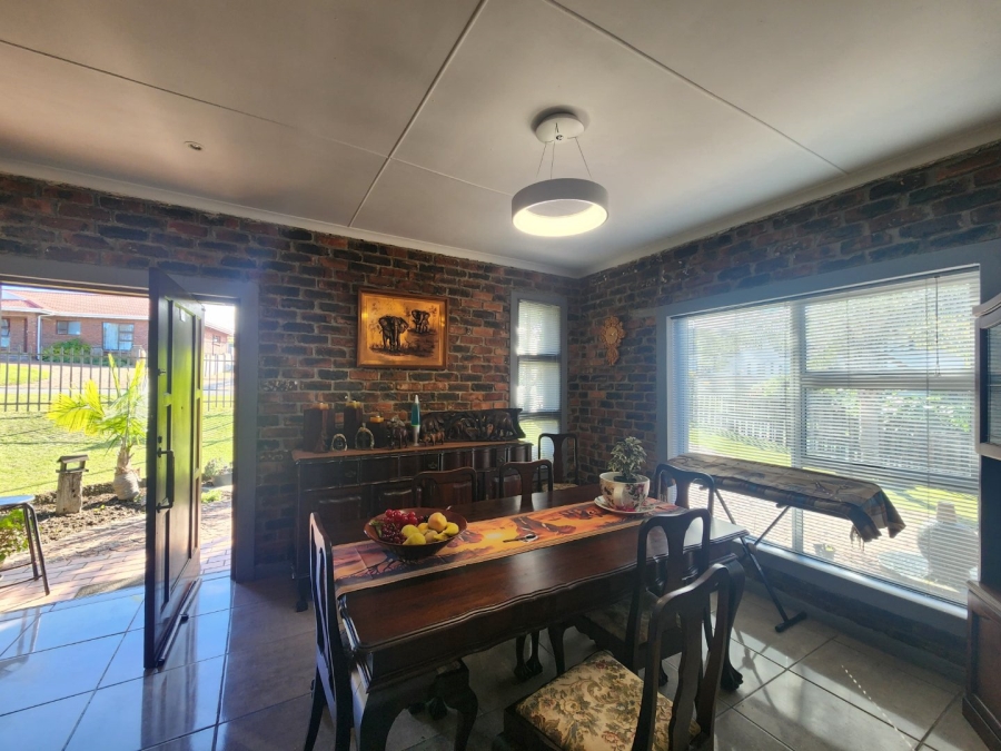 4 Bedroom Property for Sale in Rooi Rivier Rif Western Cape
